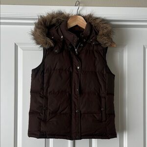 Vintage Y2K Gap puffer vest. Size small